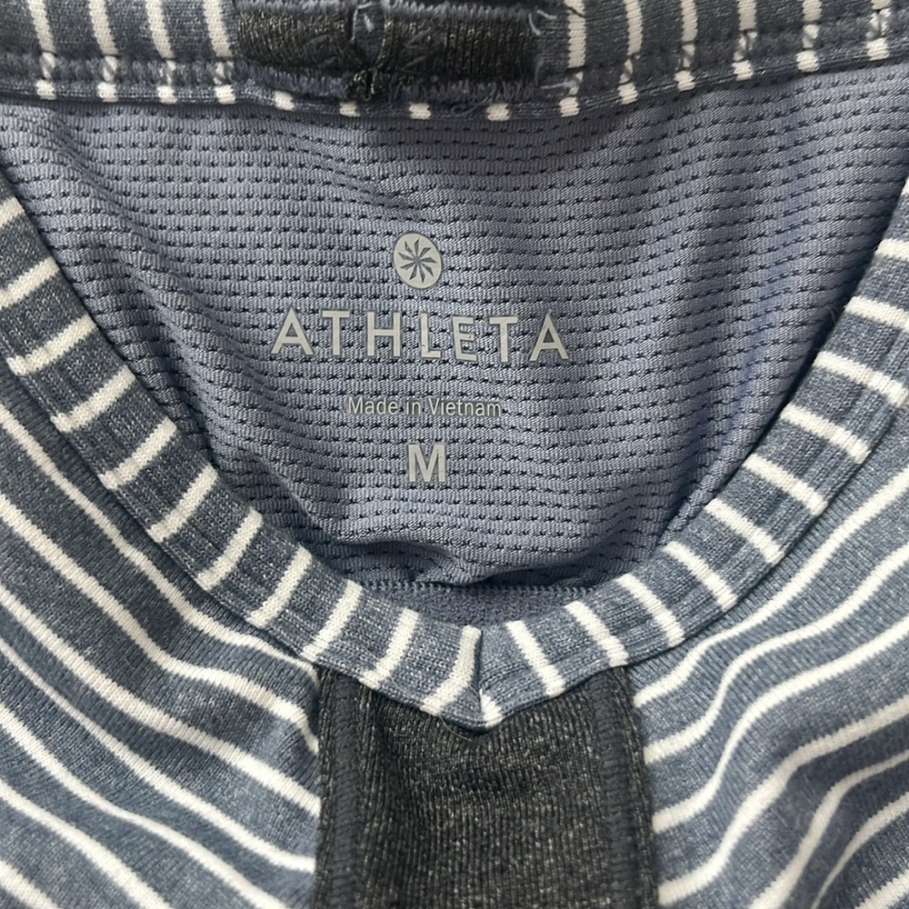 Sports top - Picture 3 of 3